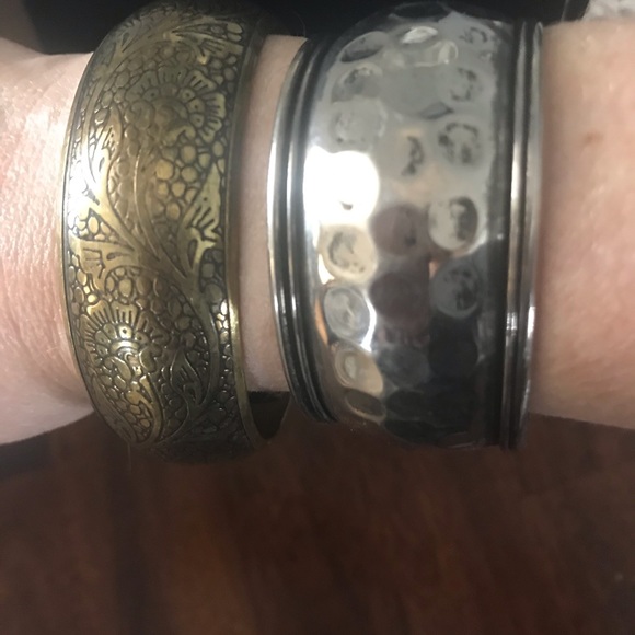 (3) Beautiful Bracelets Metal - Picture 7 of 8